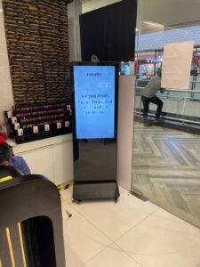 The Future Wall Display with Audience Analytics